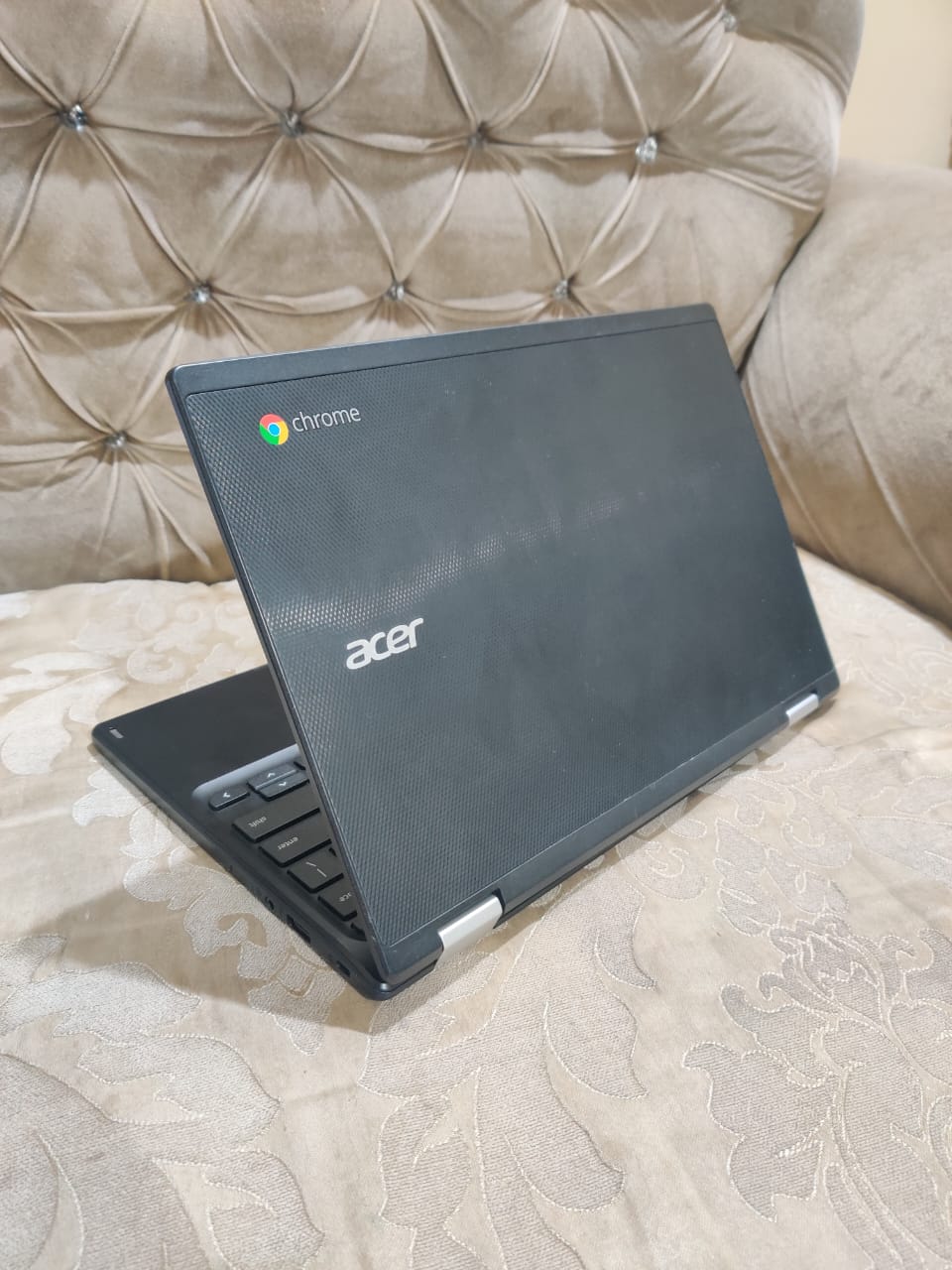 TOB - Acer Chromebook - R11 -C5R6 - C738T - Celeron N3150 - 11.6" Screen - 4GB RAM - 32GB SSD - 15 Days Merchant Warranty with Charger - (Used)